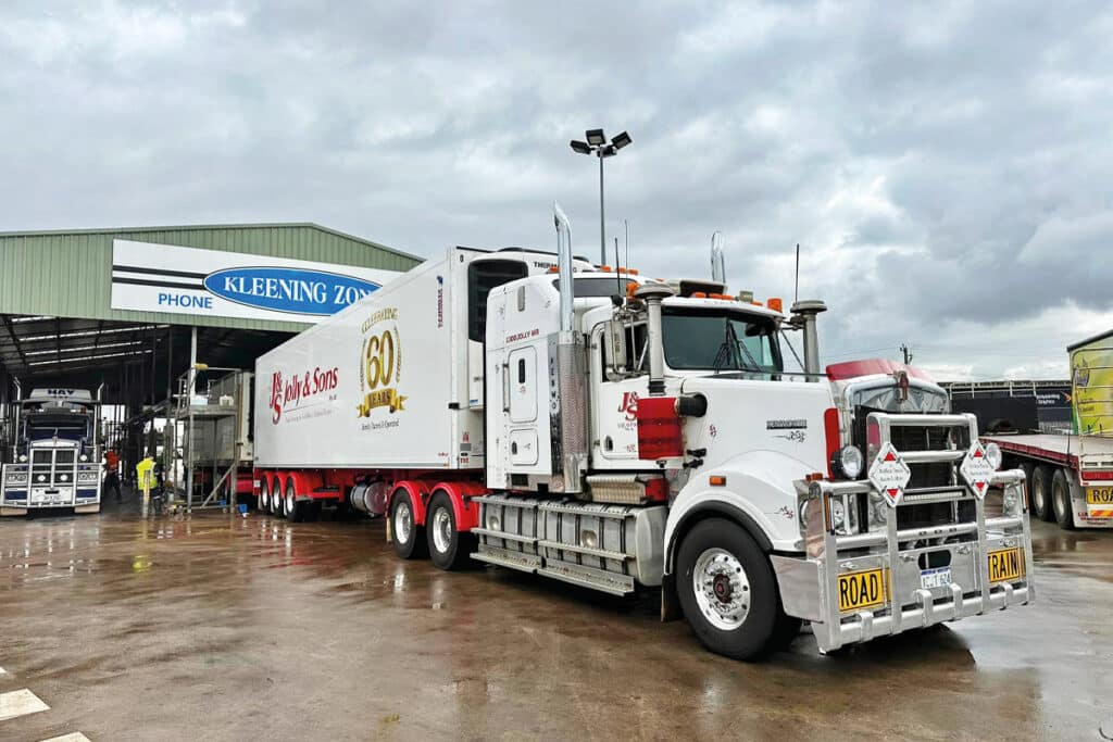 Steele Jolly, managing director, Jolly & Sons said he turned to Schmitz Cargobull to modernise the trailer fleet.